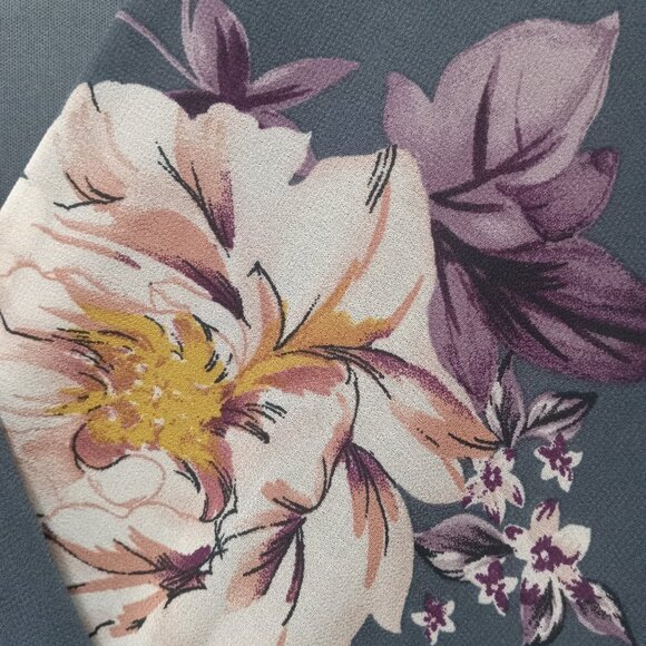 Lily Rose Gray Floral Dress - Picture 4 of 5